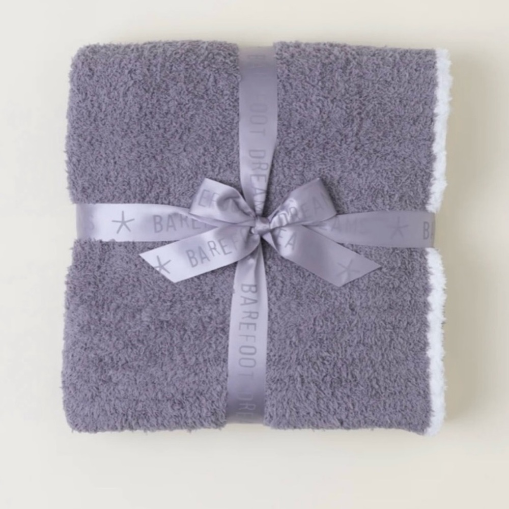 •NWT• Barefoot Dreams Cozy Chic Contrast Tip Blanket